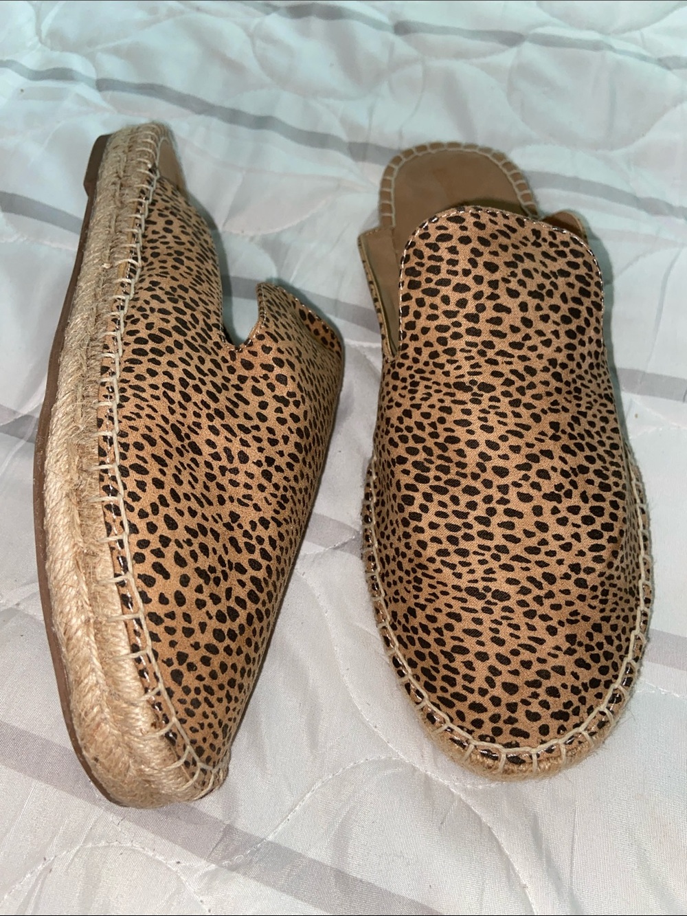 ANIMAL PRINT MULES SLIDES Black & Tan UNIVERSAL THREAD